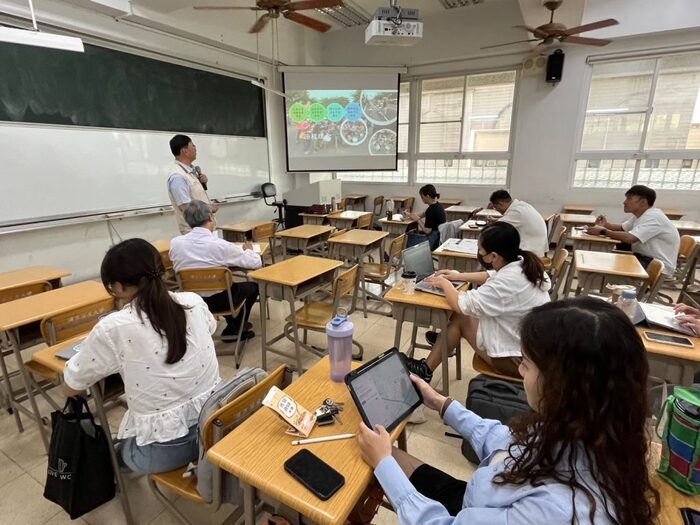 20240326泰安國小師長到校講座圖片