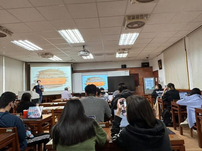20241126屏東縣勝利國小湯奇霖主任到校演講(勝利環教探索家-NEED永續行)圖片