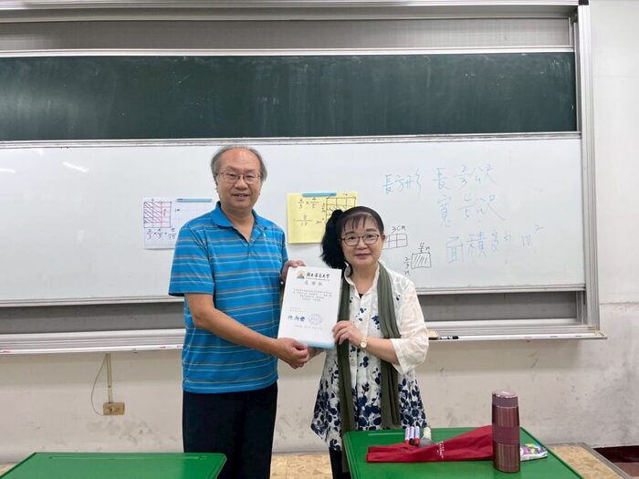 114-1教學實習課程(洪雪芬老師-數學教學分享)-陳正昌師圖片