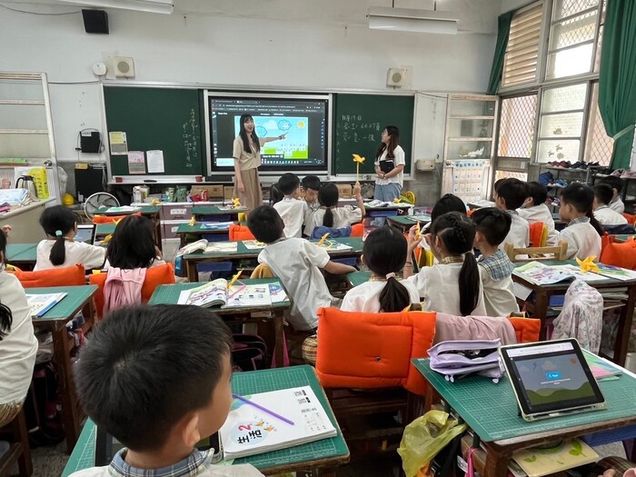 20241119學部學習評量課程之師資生-赴屏東縣勝利國小期末教學演示圖片
