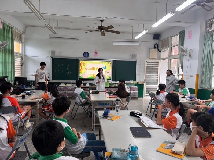 20241119學部學習評量課程之師資生-赴屏東縣勝利國小期末教學演示圖片